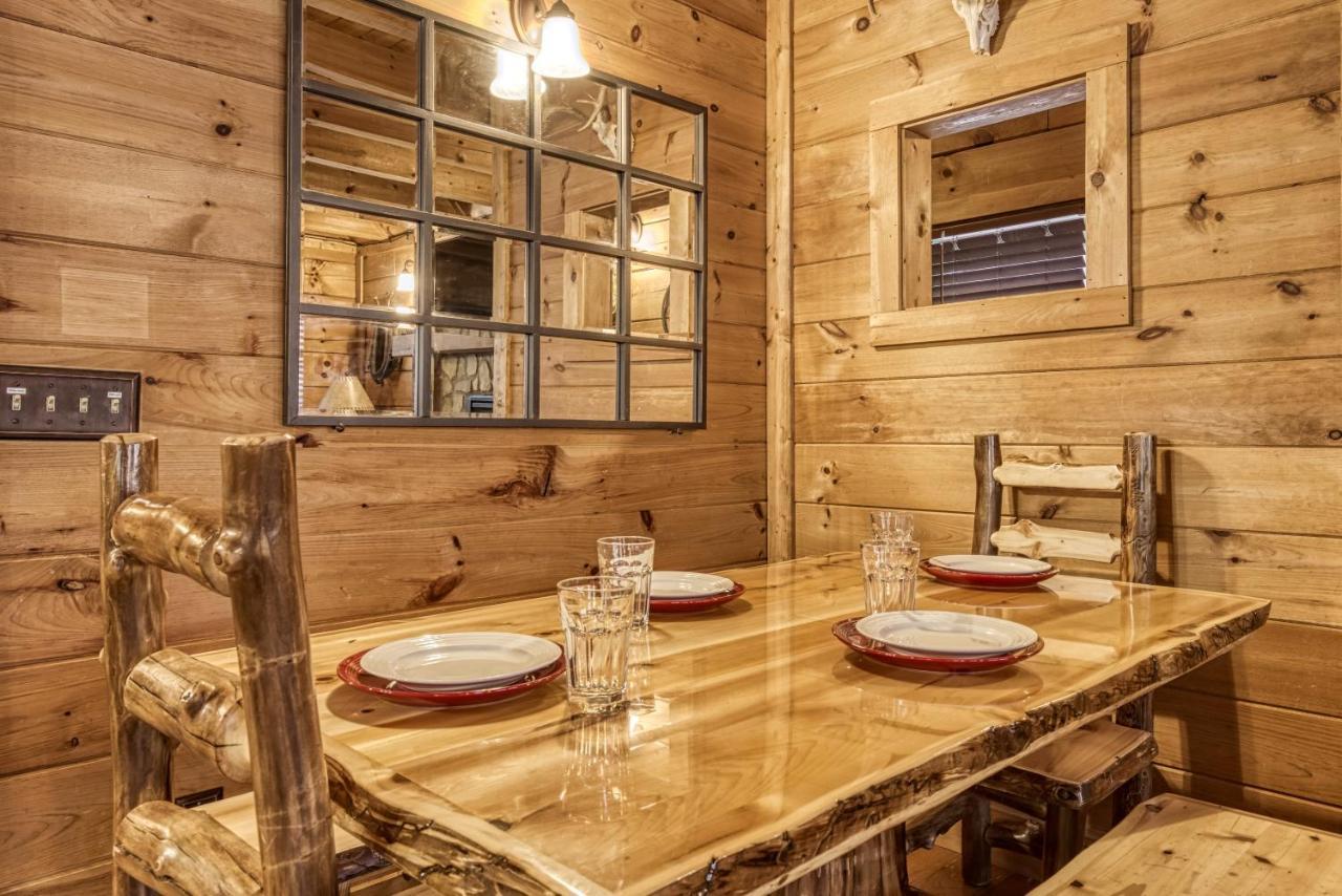 Bridgewood Cabin, Hot Tub, 1089 Of Free Attraction Tickets For Each Paid Day, Dollywood And More! ピジョンフォージ エクステリア 写真